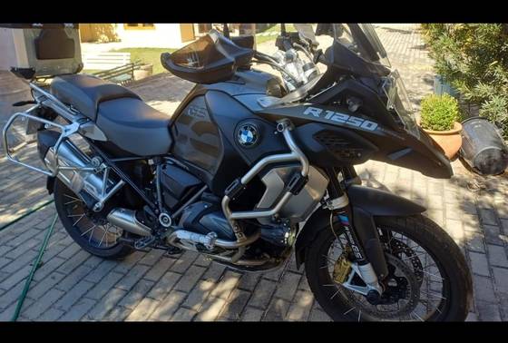 BMW R 1250 GS ADVENTURE PREMIUM + EXCLUSIVE BMW R 1250 GS ADVENTURE PREMIUM + EXCLUSIVE